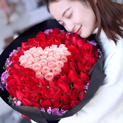 520向女朋友求婚怎么送花